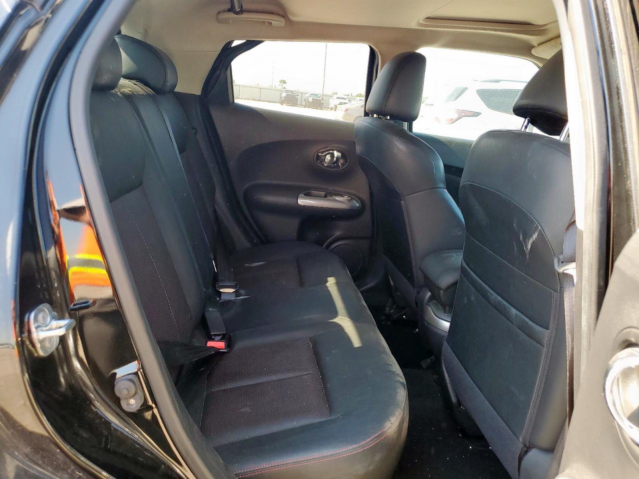 2016 Nissan Juke S VIN: JN8AF5MRXGT603818 Lot: 70847605