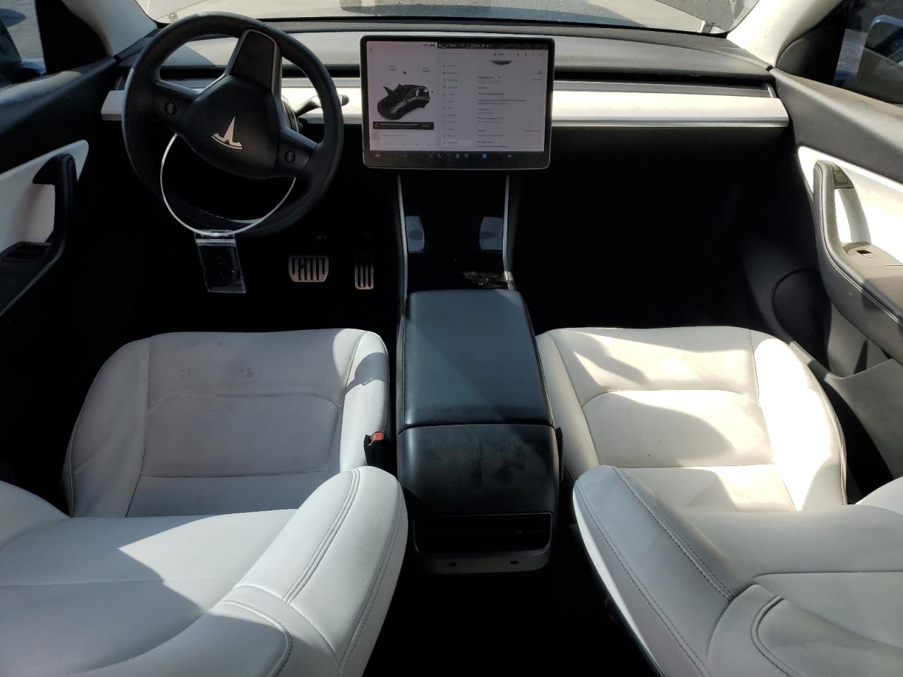 2020 Tesla Model Y VIN: 5YJYGDEF5LF001847 Lot: 81020565