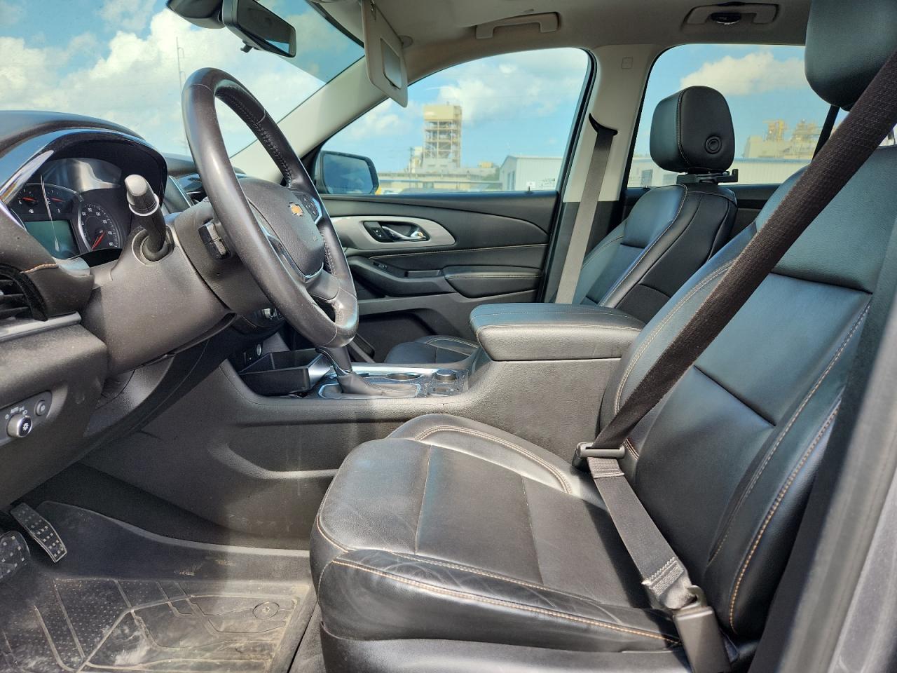 2019 Chevrolet Traverse High Country VIN: 1GNEVJKW5KJ158563 Lot: 82085475