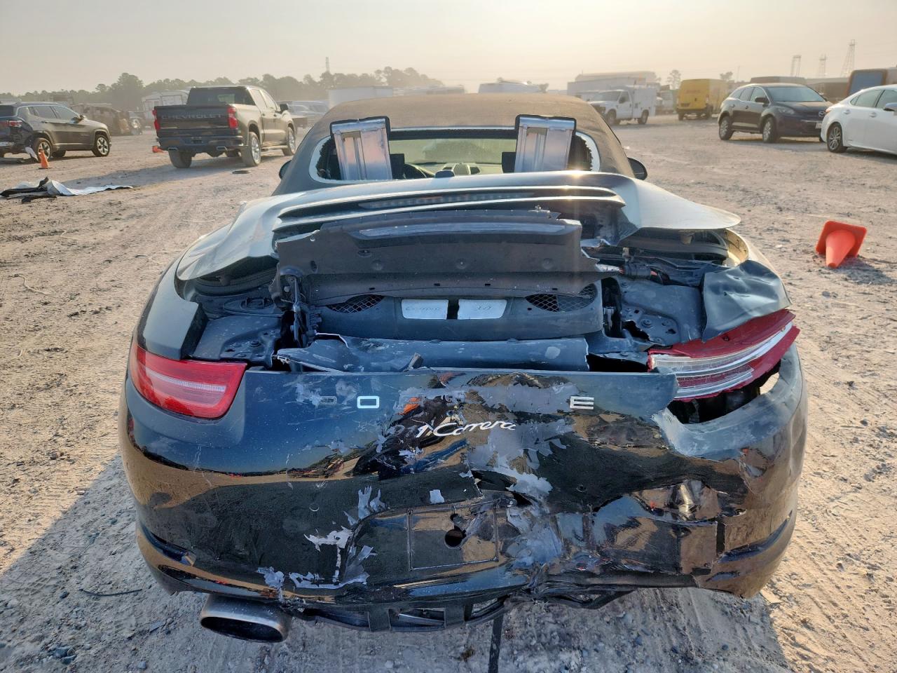 2015 Porsche 911 Carrera VIN: WP0CA2A9XFS137088 Lot: 84152415