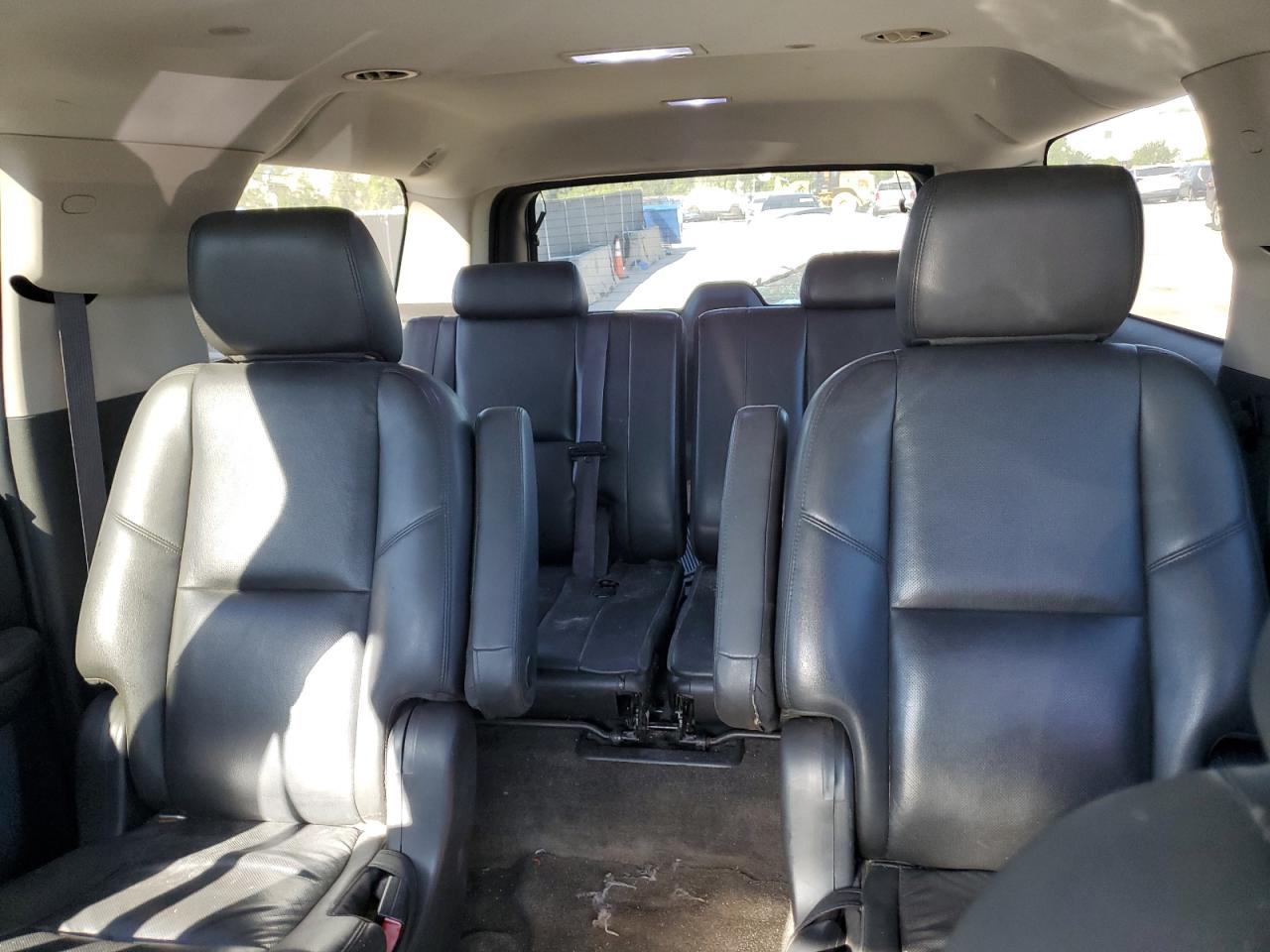 2011 GMC Yukon Xl Denali VIN: 1GKS2MEF3BR349759 Lot: 82085635