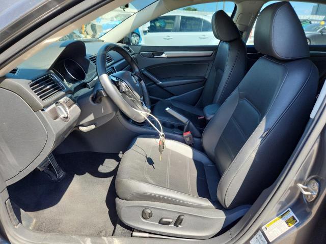  VOLKSWAGEN PASSAT 2018 Gray