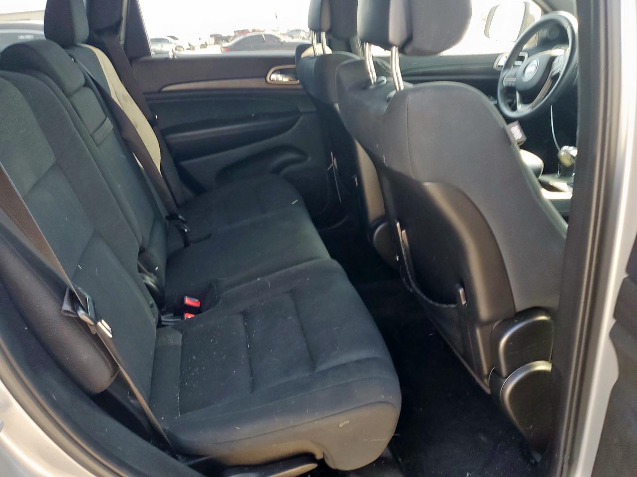 2015 Jeep Grand Cherokee Laredo VIN: 1C4RJEAG0FC137167 Lot: 71719725