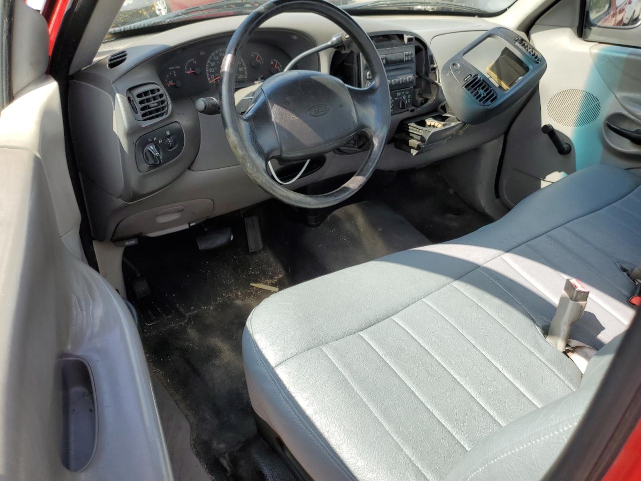 1998 Ford F250 VIN: 1FTPF276XWNA45638 Lot: 81140465