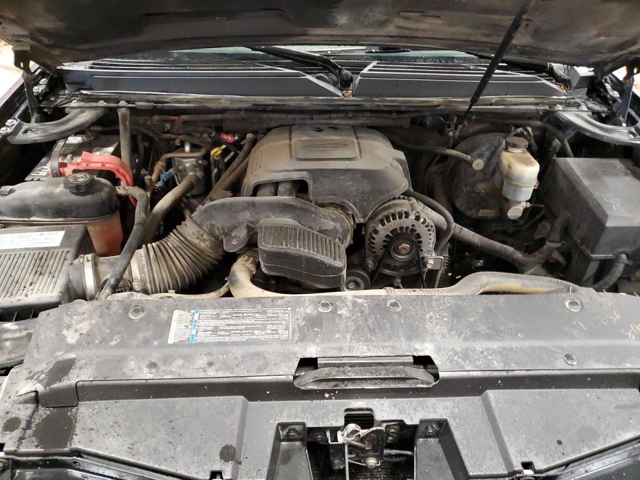 2008 Chevrolet Tahoe K1500 VIN: 1GNFK13038J157413 Lot: 71207145