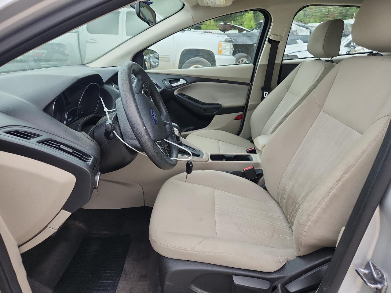 2018 Ford Focus Se VIN: 1FADP3F29JL213025 Lot: 83998765