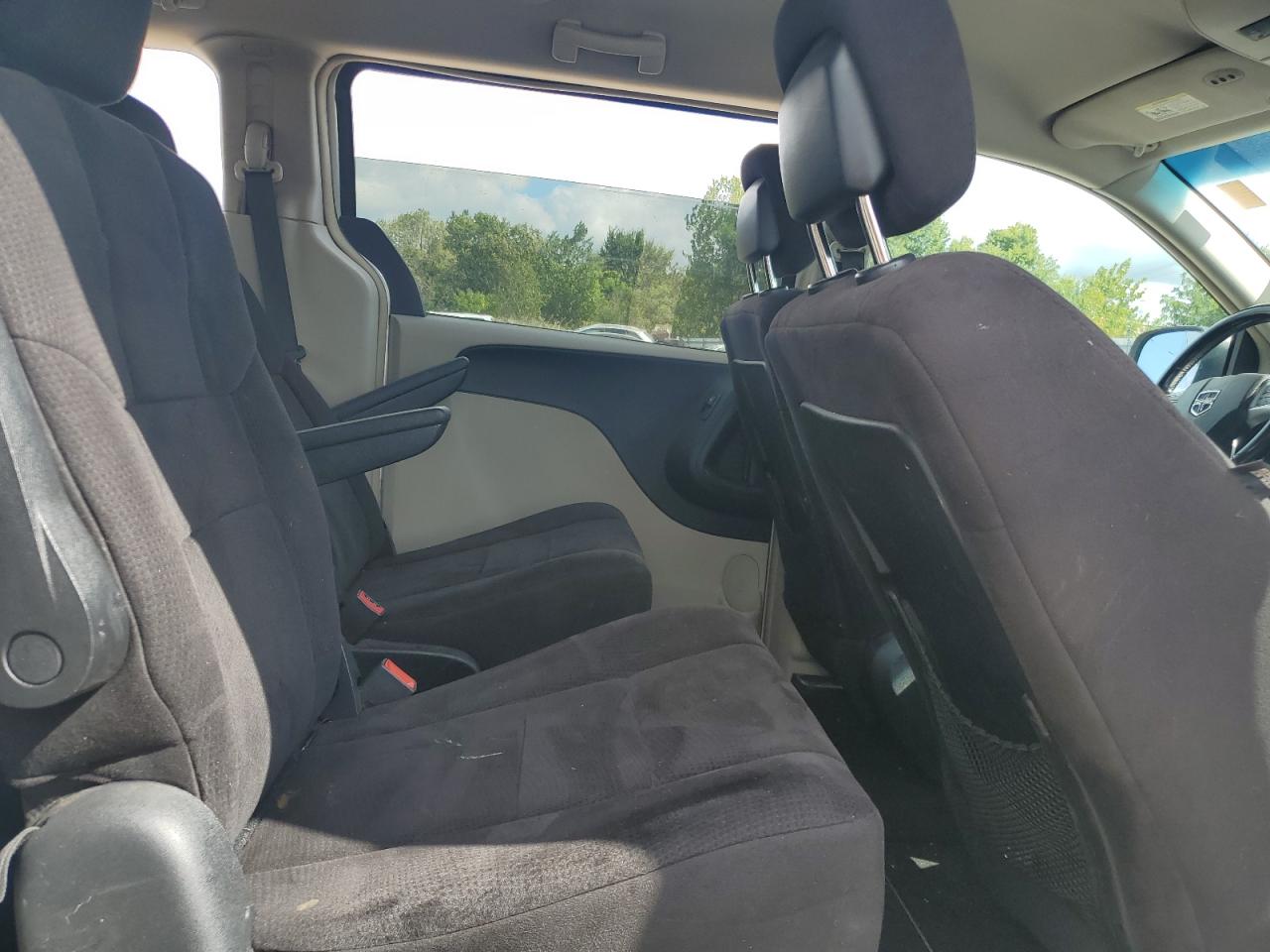 2011 Dodge Grand Caravan Crew VIN: 2D4RN5DG4BR662141 Lot: 84031015