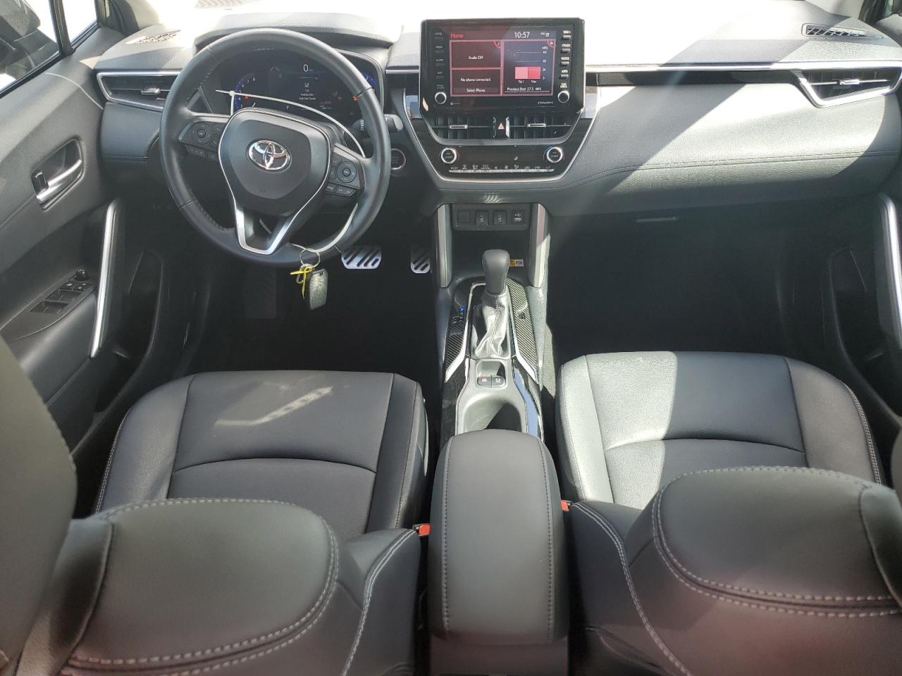 2022 Toyota Corolla Cross Xle VIN: 7MUEAAAG6NV012913 Lot: 71172905