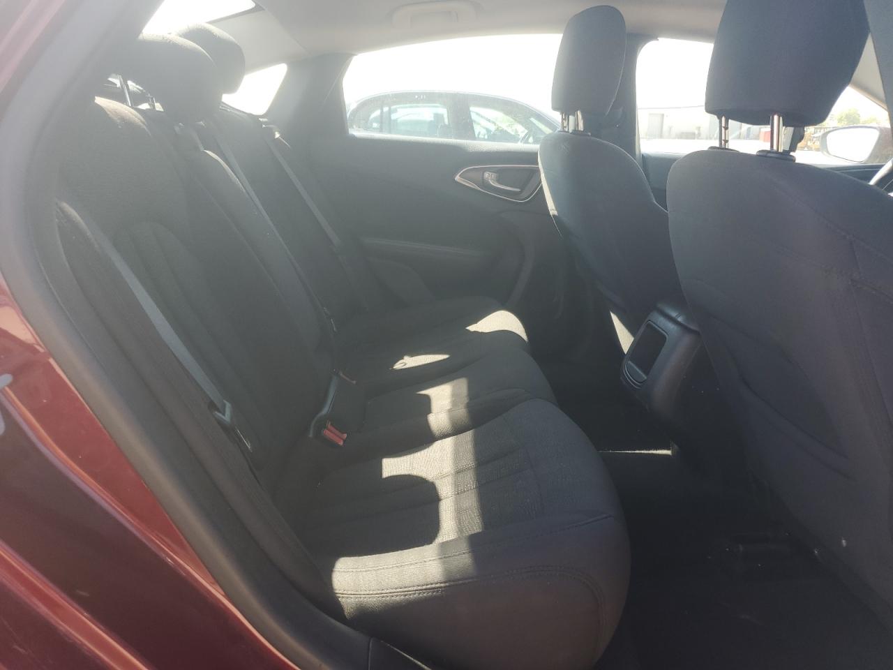 2015 Chrysler 200 Limited VIN: 1C3CCCAB9FN659118 Lot: 82078945