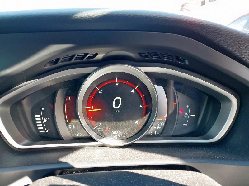 2017 VOLVO V40 D2 [120] R DESIGN NAV PLUS 5DR