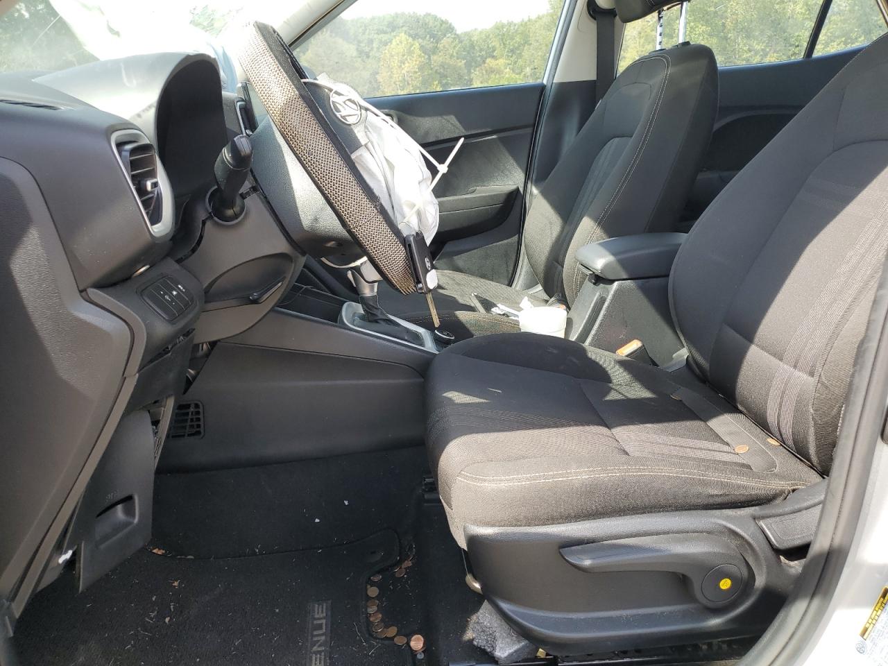 2022 Hyundai Venue Sel VIN: KMHRC8A3XNU199561 Lot: 84805555