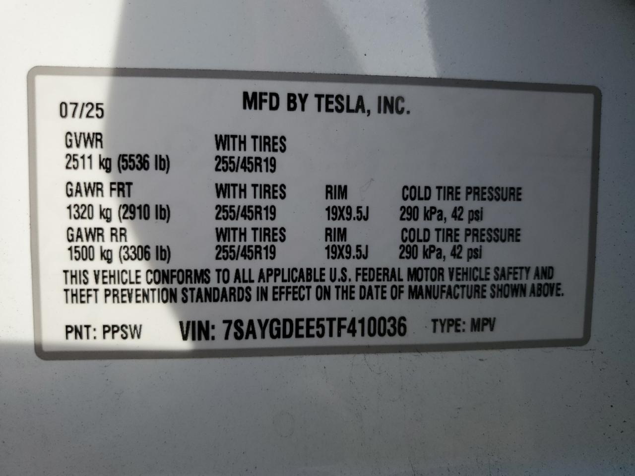 2026 Tesla Model Y VIN: 7SAYGDEE5TF410036 Lot: 84451435