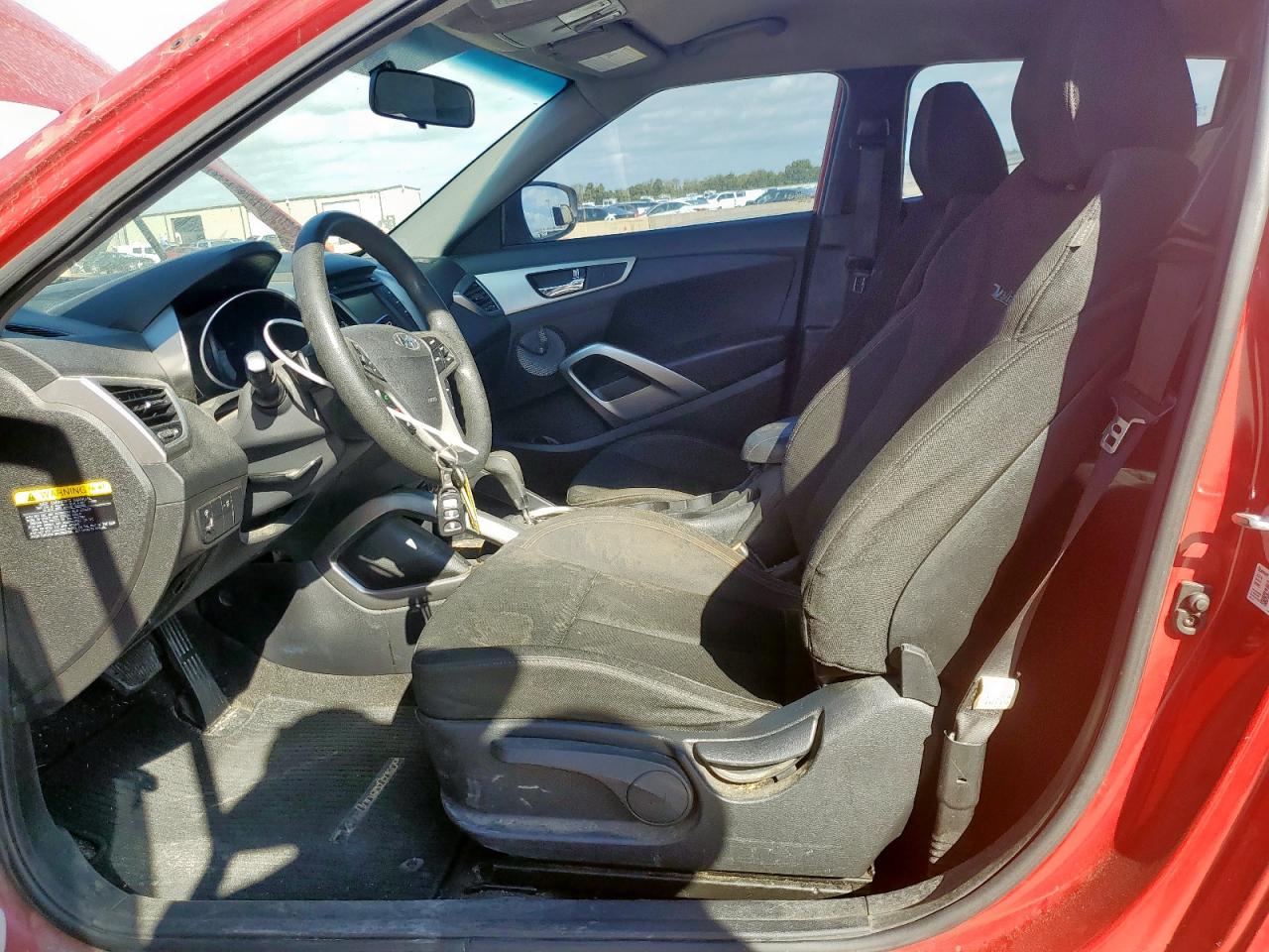 2016 Hyundai Veloster VIN: KMHTC6AD4GU284031 Lot: 82049985