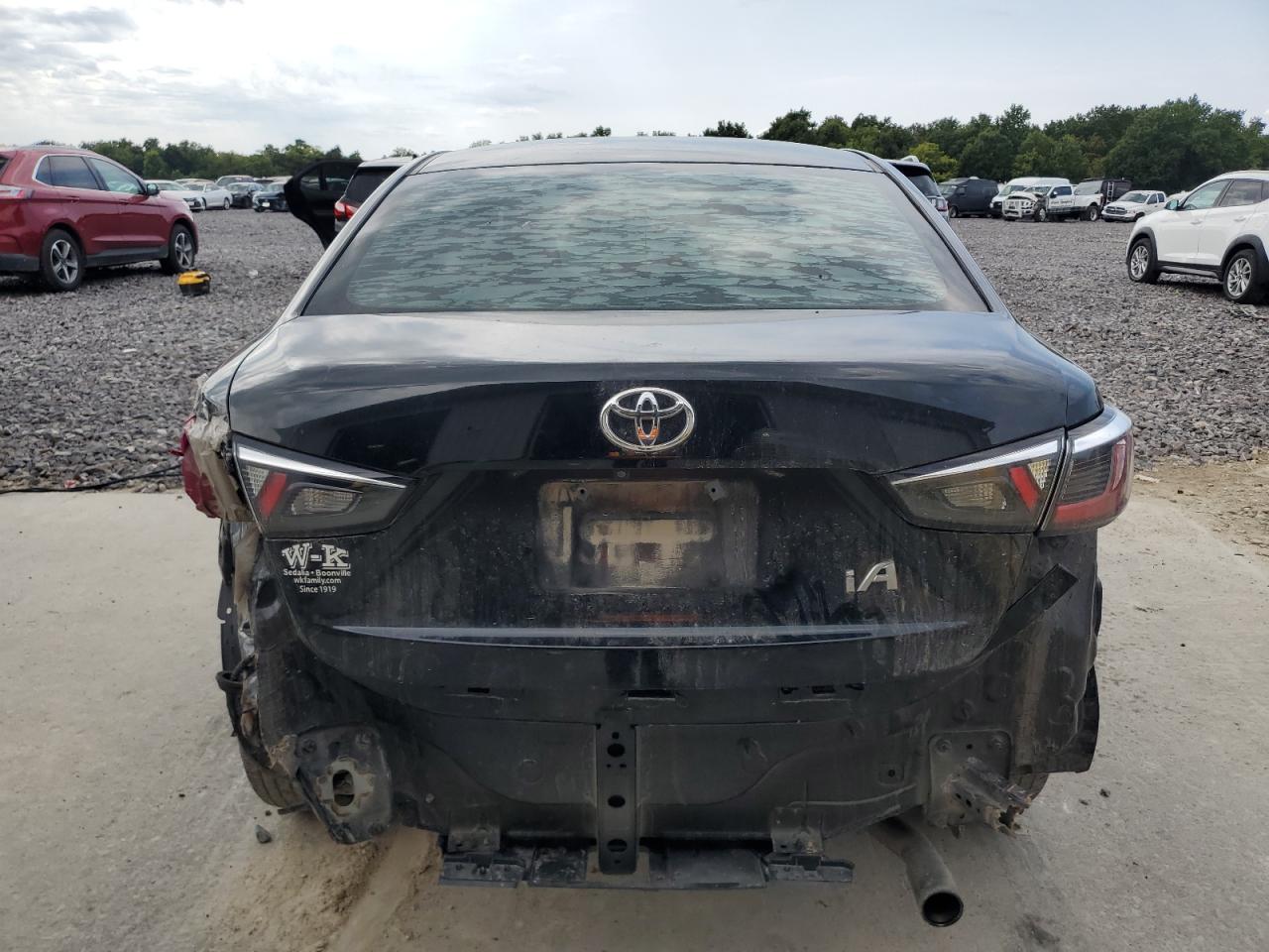 2018 Toyota Yaris Ia VIN: 3MYDLBYV5JY324395 Lot: 70663955