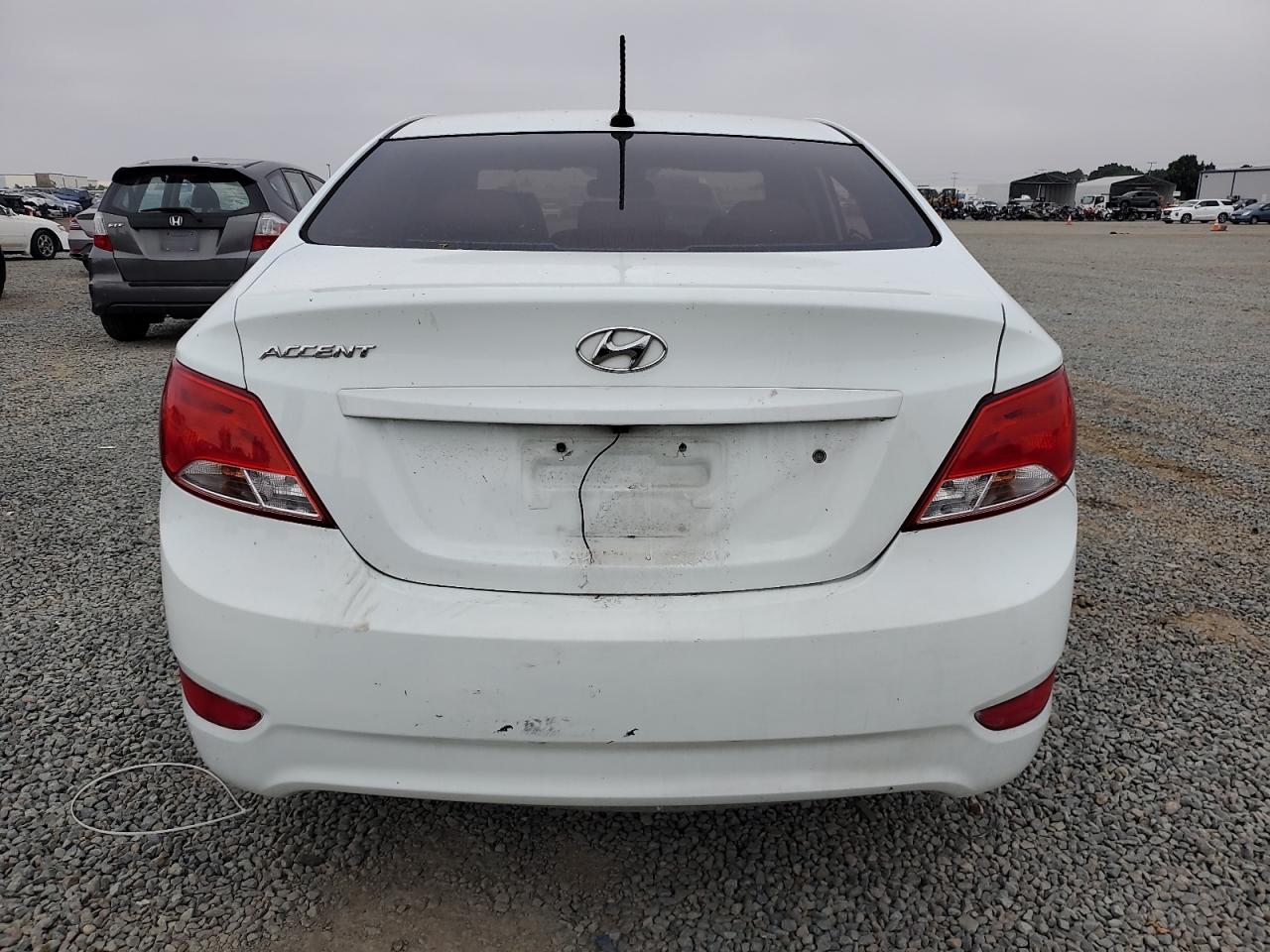 2015 Hyundai Accent Gls VIN: KMHCT4AE5FU884777 Lot: 68860725