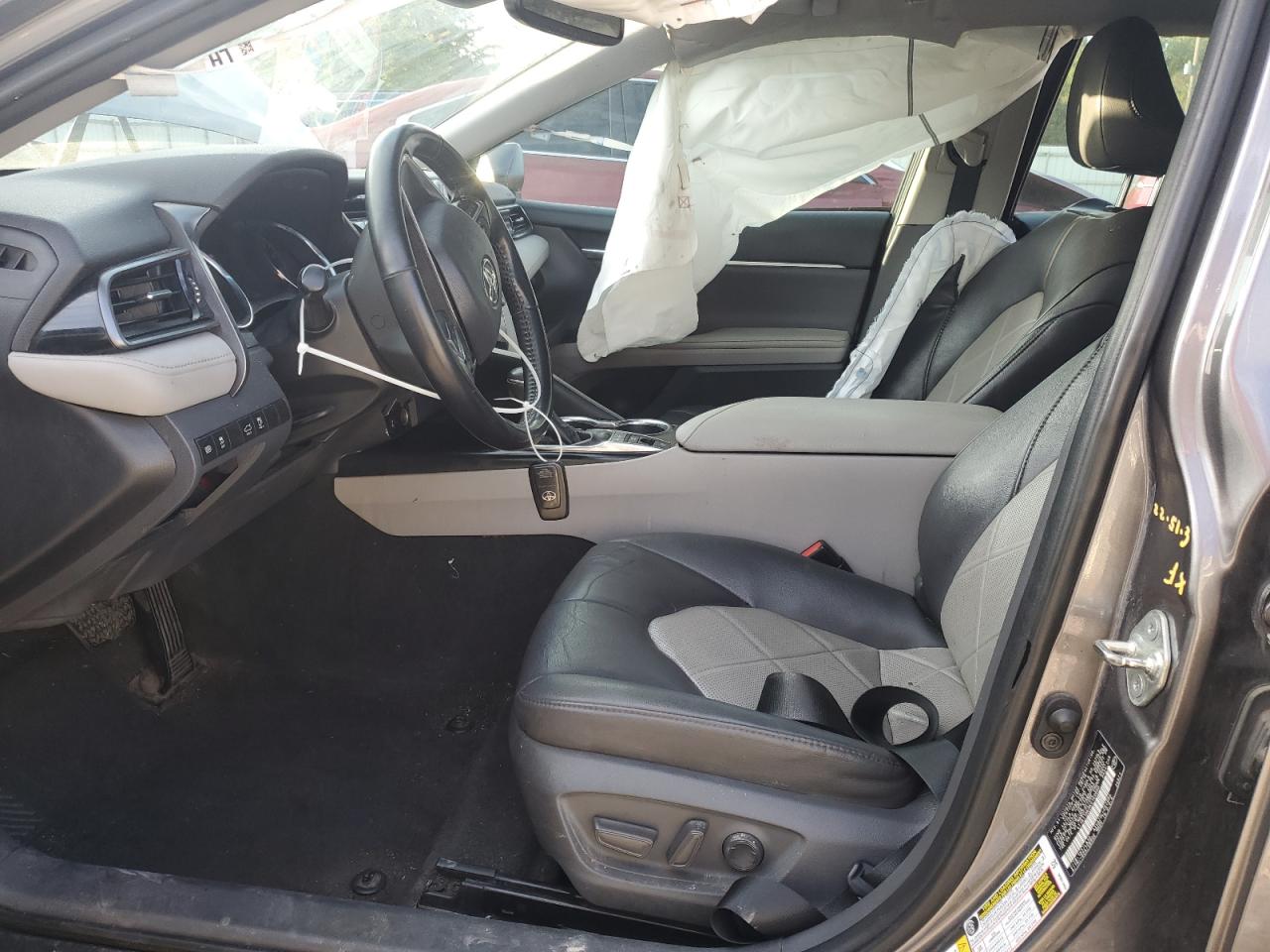 2019 Toyota Camry L VIN: 4T1B11HK9KU160600 Lot: 84594565