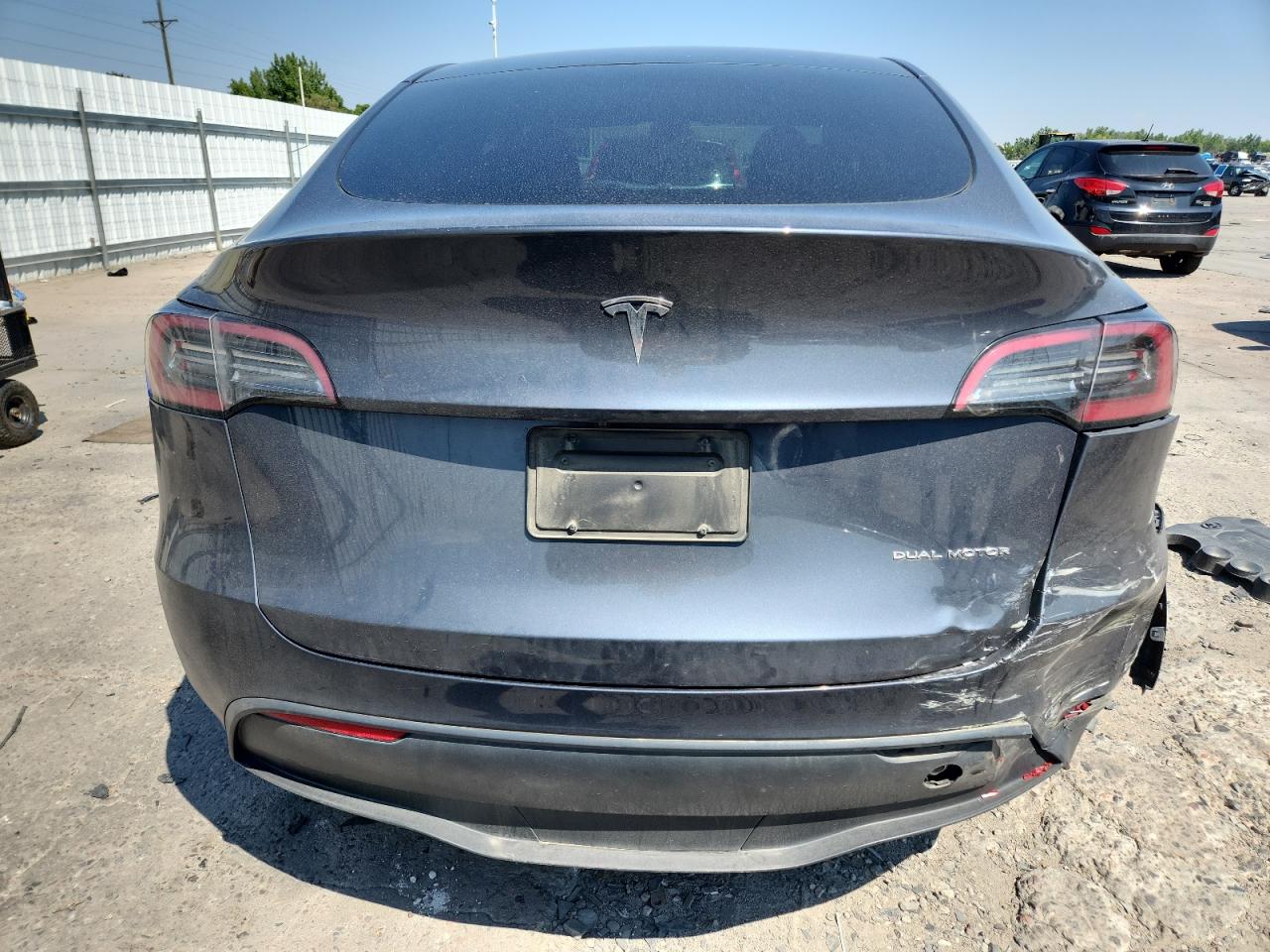 2023 Tesla Model Y VIN: 7SAYGDEE7PA040307 Lot: 70877845
