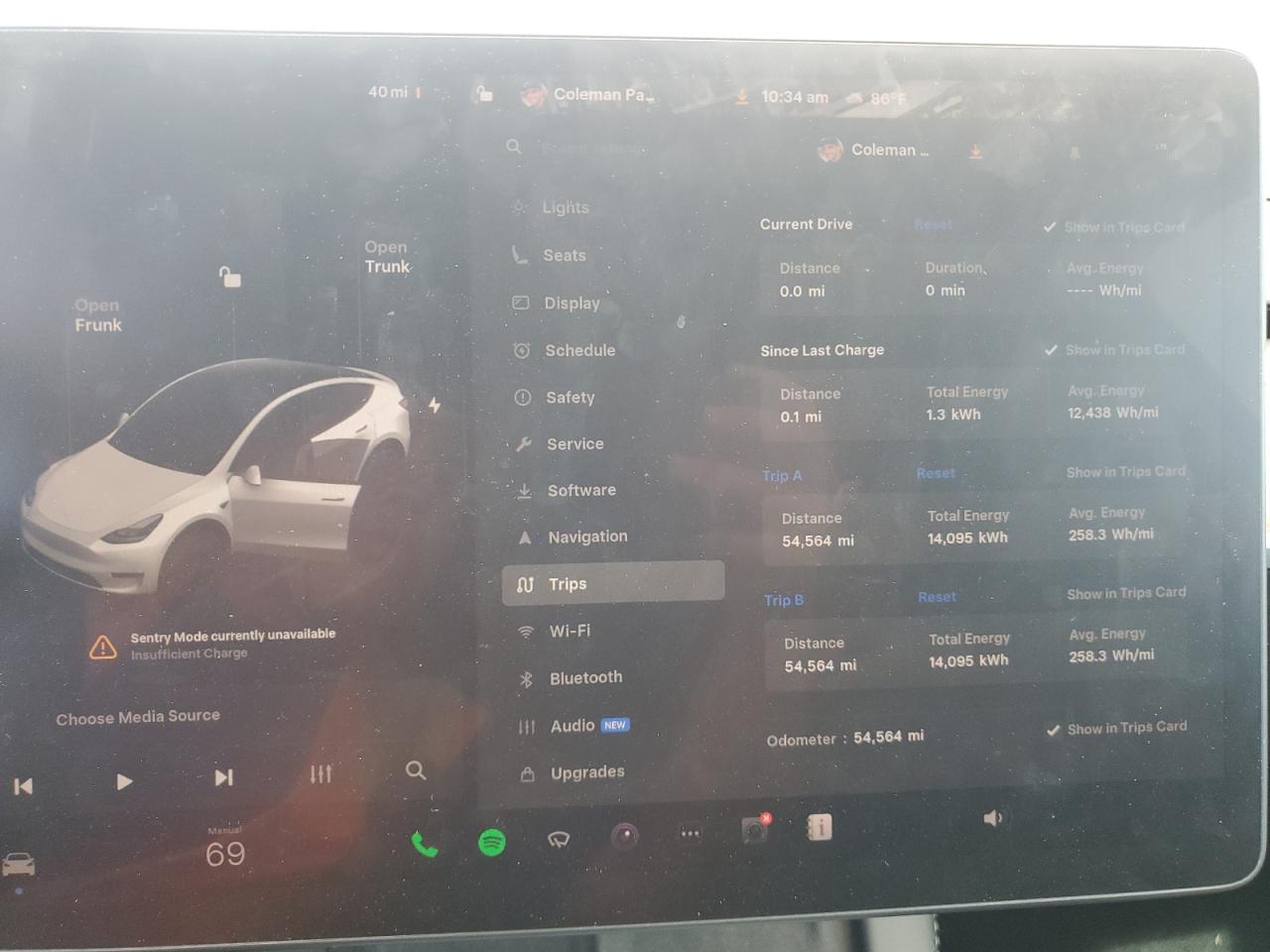 2023 Tesla Model Y VIN: 7SAYGDEE9PF644007 Lot: 81819855