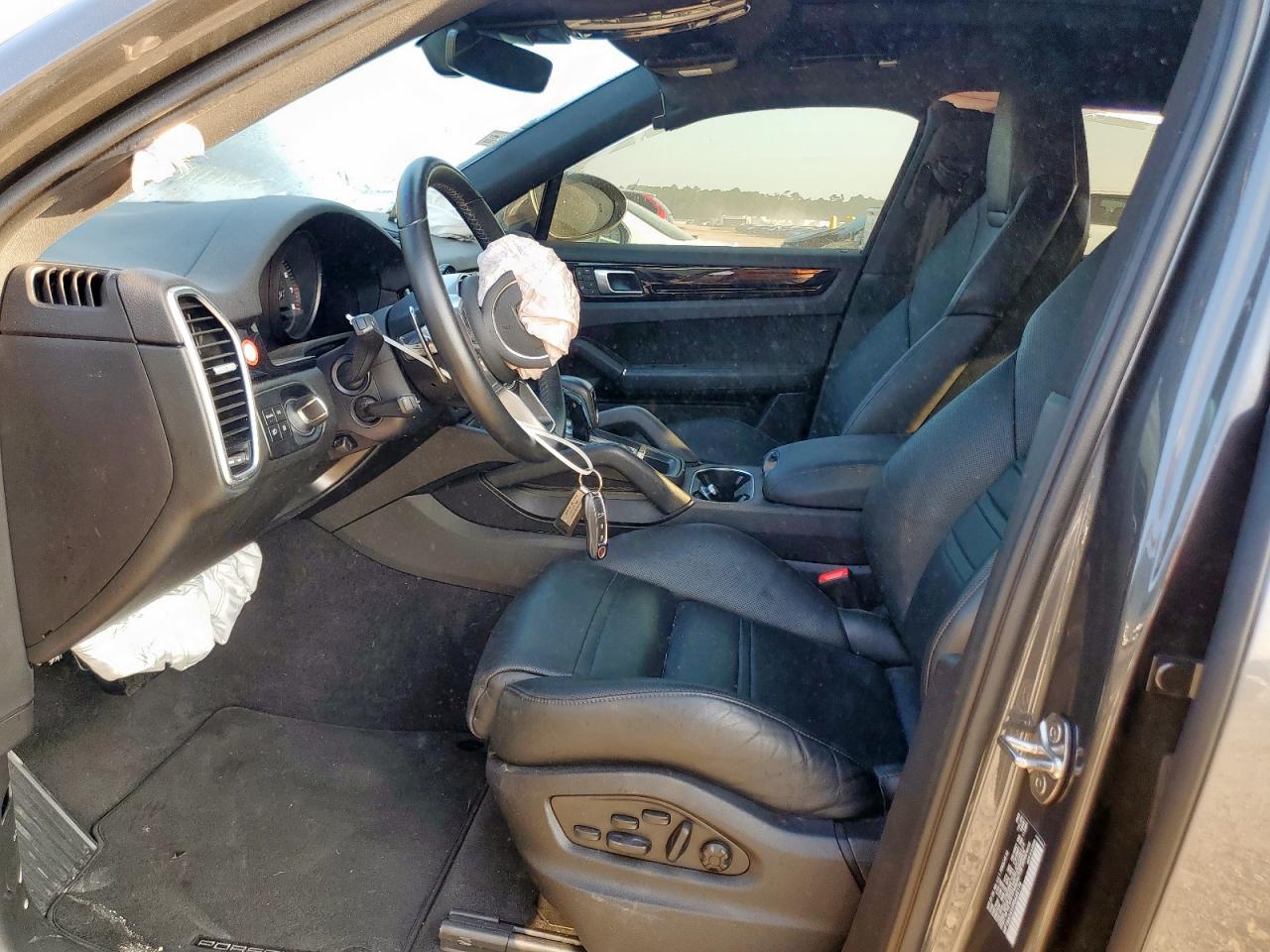 2023 Porsche Cayenne Coupe VIN: WP1BA2AY2PDA25179 Lot: 70874685