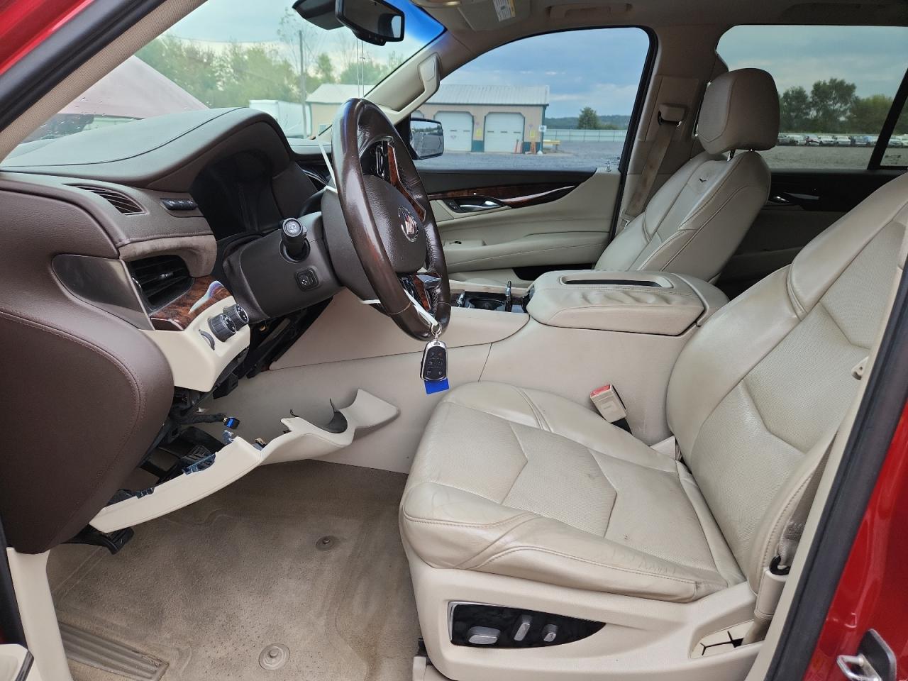 2015 Cadillac Escalade Luxury VIN: 1GYS4BKJ2FR210046 Lot: 81518405