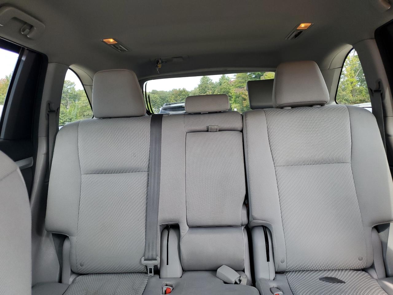 2014 Toyota Highlander Le VIN: 5TDBKRFHXES048078 Lot: 83825775