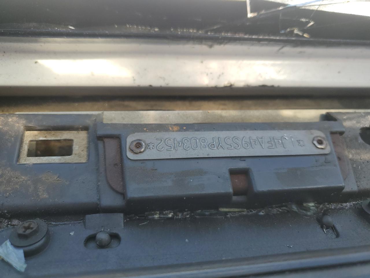 2000 Jeep Wrangler / Tj Sport VIN: 1J4FA49S5YP803452 Lot: 71550385