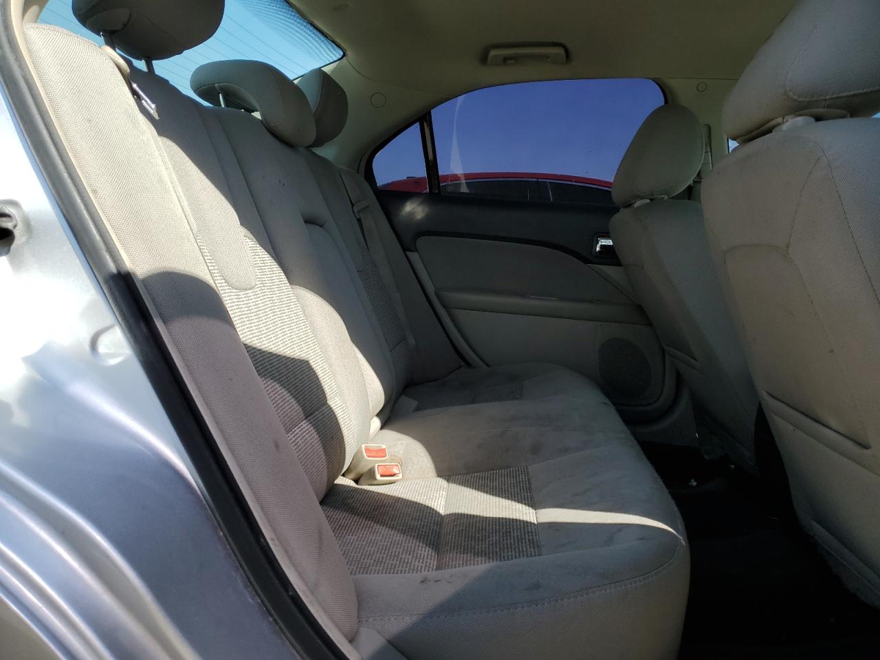 2011 Ford Fusion Se VIN: 3FAHP0HAXBR261883 Lot: 81754225