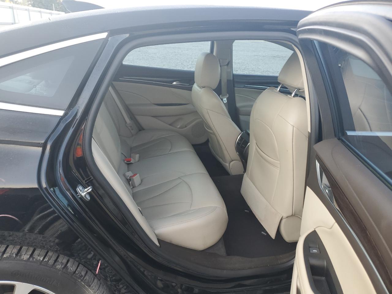 2017 Buick Lacrosse Essence VIN: 1G4ZP5SS1HU141593 Lot: 81057525