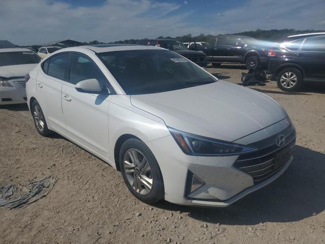  HYUNDAI ELANTRA 2019 Белы