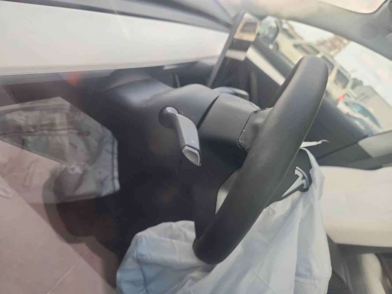 2022 Tesla Model 3 VIN: 5YJ3E1EB2NF102830 Lot: 81399085