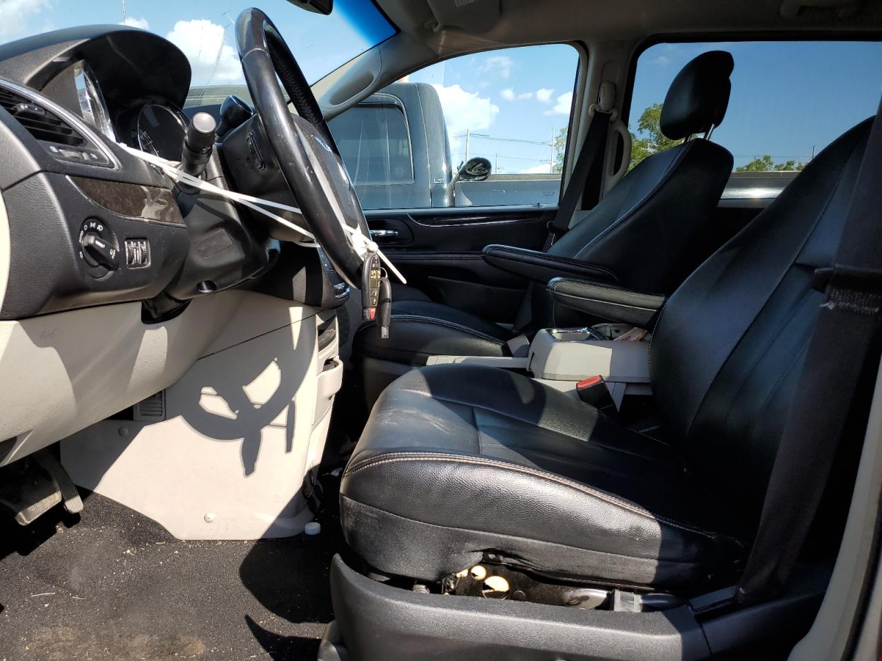 2016 Chrysler Town & Country Touring VIN: 2C4RC1BG4GR214584 Lot: 80263455