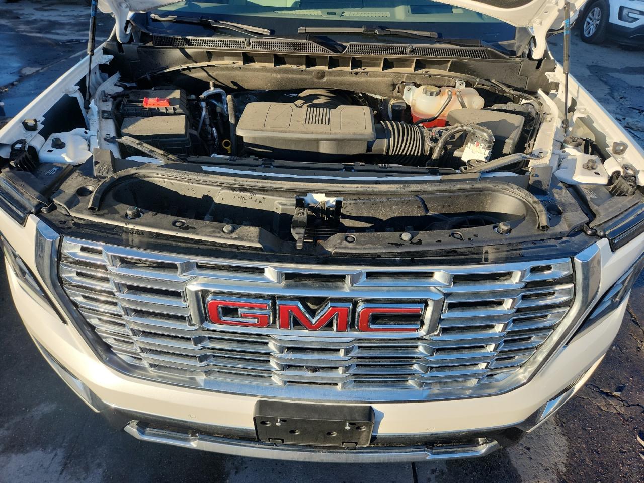 2025 GMC Yukon Xl Denali VIN: 1GKS2JRL7SR218249 Lot: 84339705