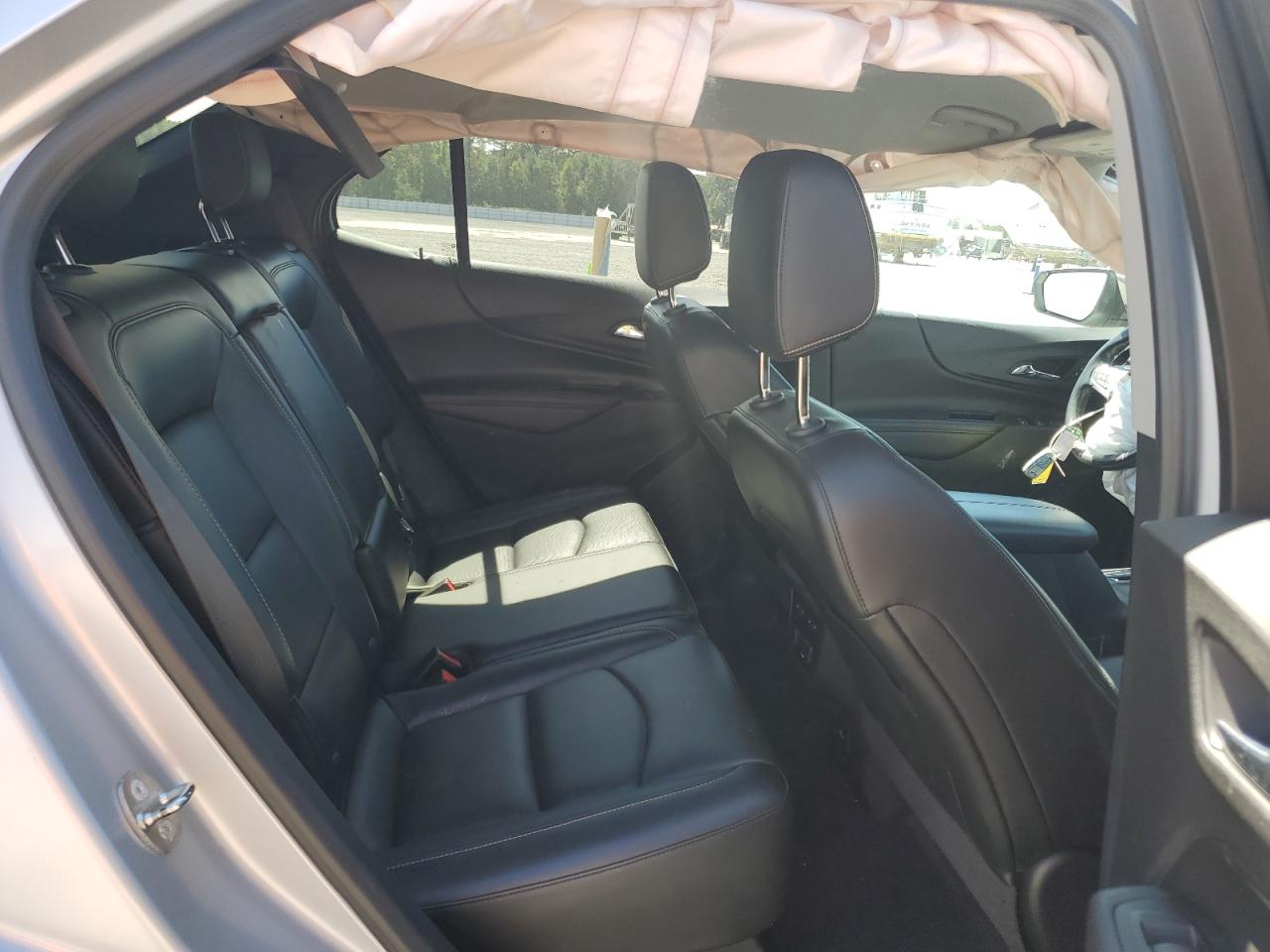 2018 Chevrolet Equinox Premier VIN: 2GNAXVEVXJ6306270 Lot: 81335055