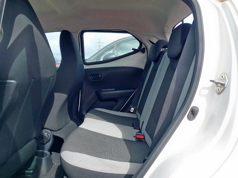 2015 TOYOTA AYGO X-PLAY VVT-I CVT 