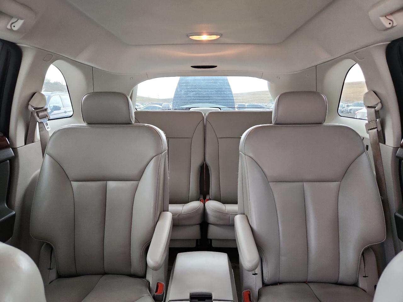 2008 Chrysler Pacifica Touring VIN: 2A8GM68X18R605145 Lot: 81165445