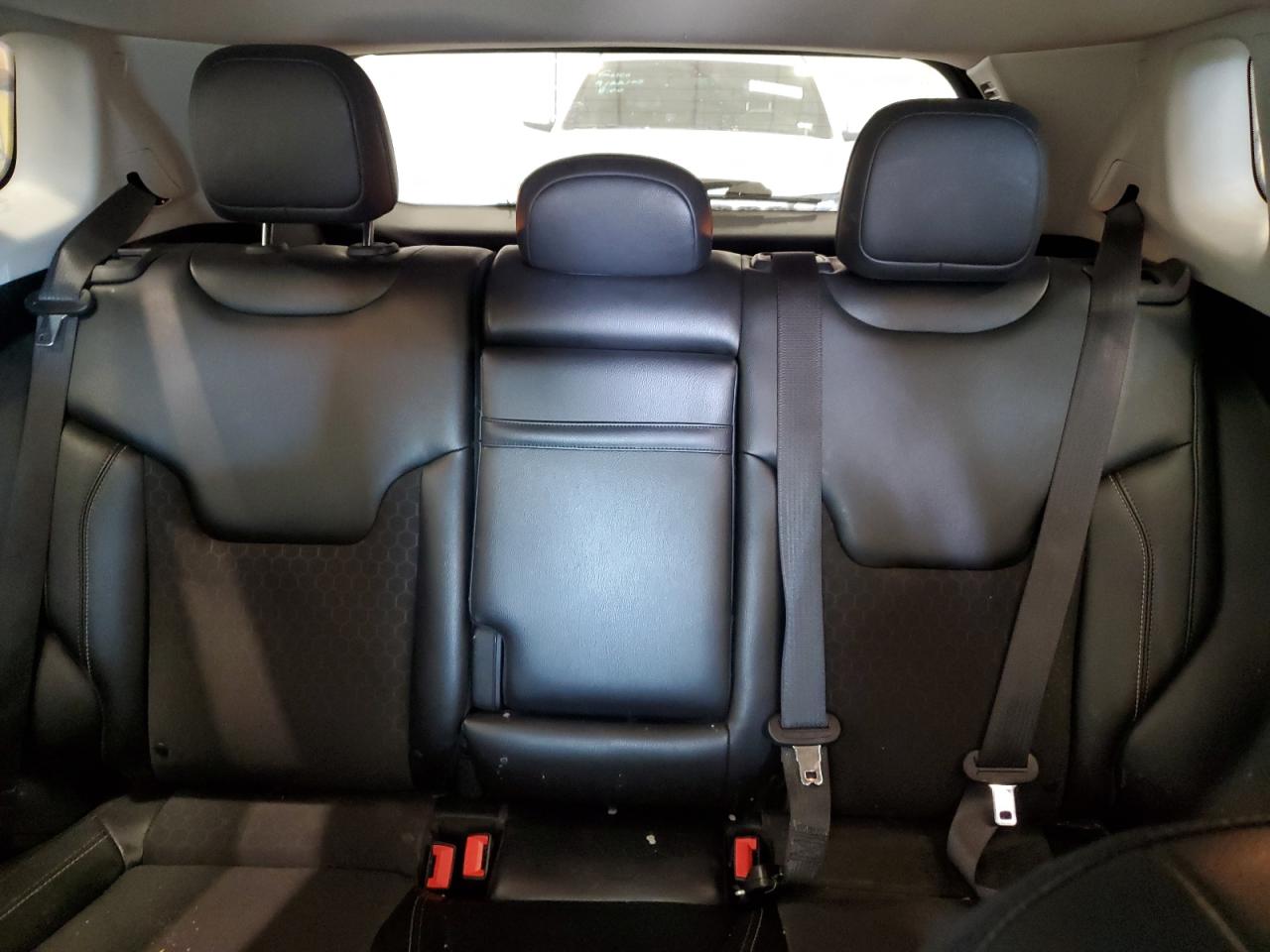 2018 Jeep Compass Latitude VIN: 3C4NJDBBXJT161274 Lot: 81420915