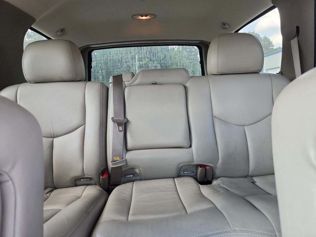 2003 Chevrolet Tahoe K1500 VIN: 1GNEK13Z53R273586 Lot: 71684835