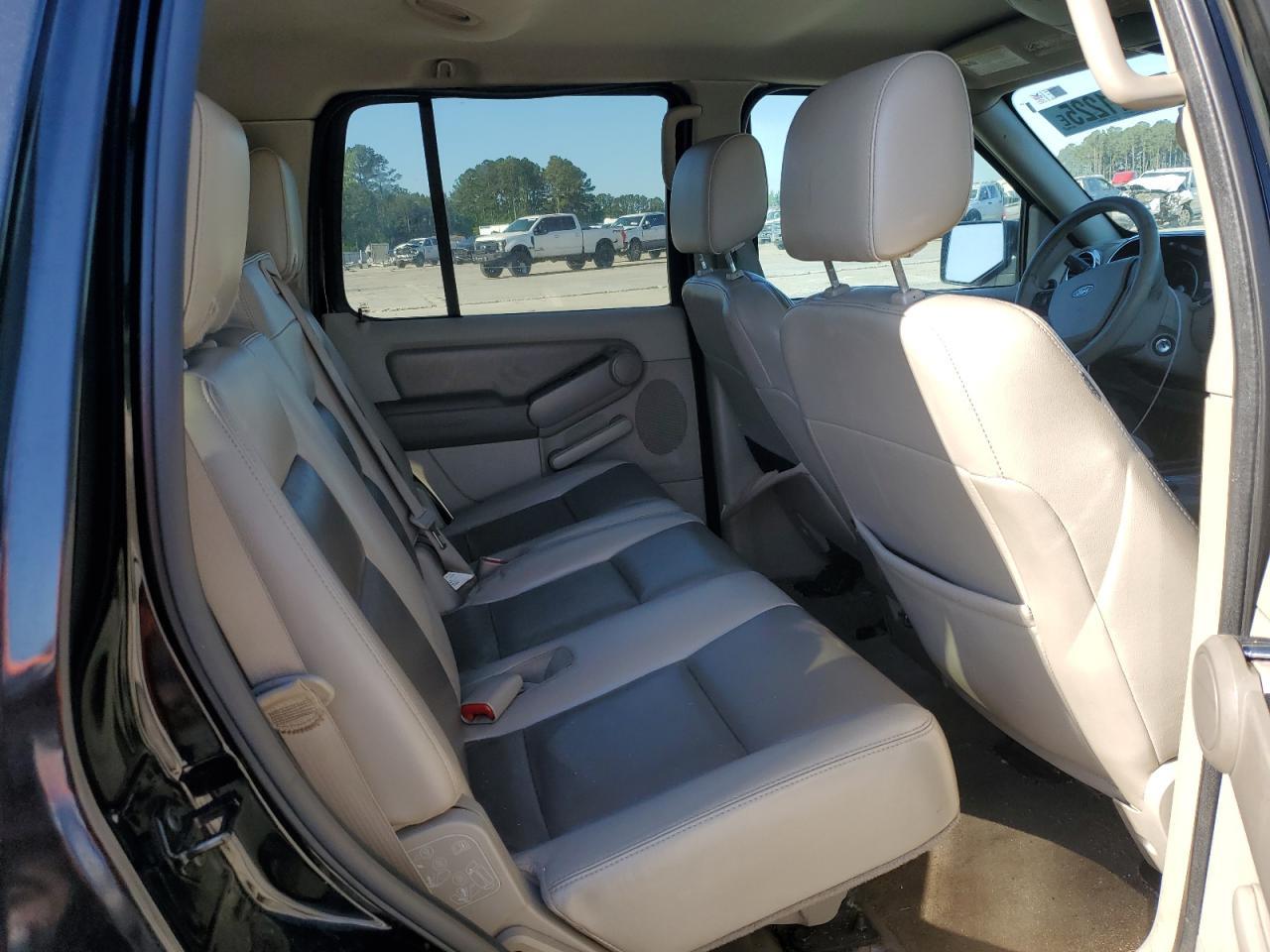 2007 Ford Explorer Xlt VIN: 1FMEU63E37UB61090 Lot: 80062655