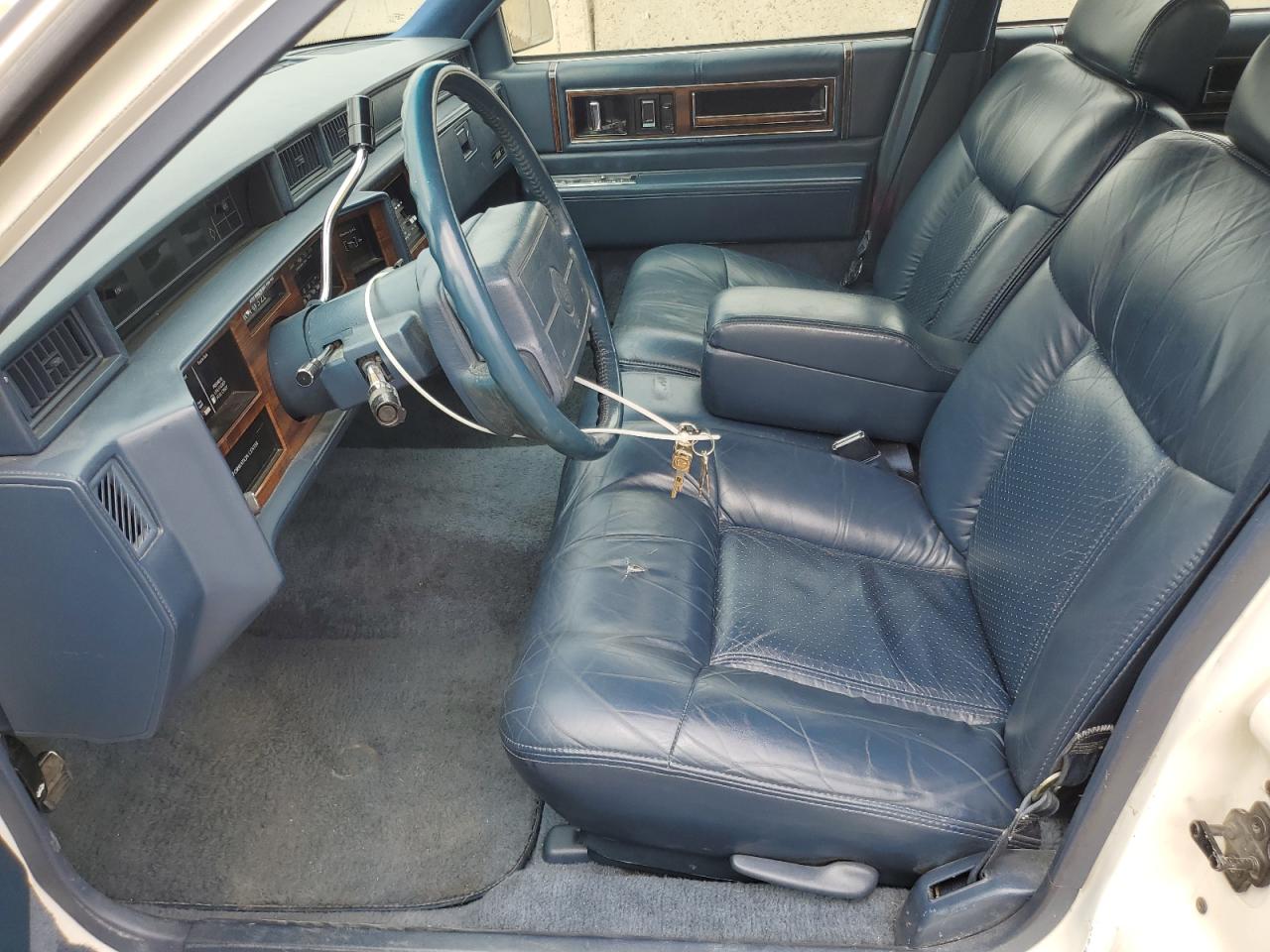1993 Cadillac Deville VIN: 1G6CD53B0P4312935 Lot: 83812125