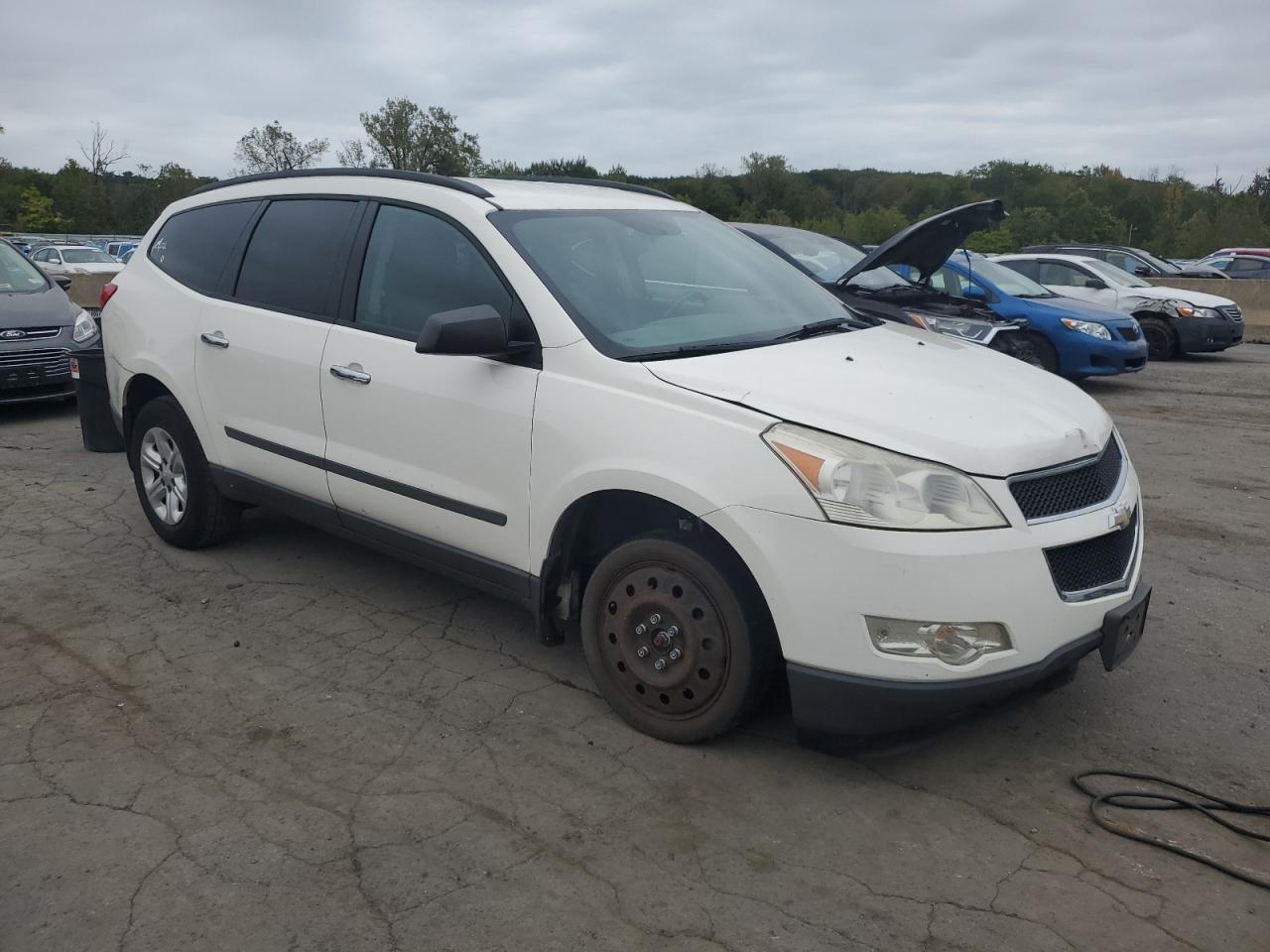 2011 Chevrolet Traverse Ls VIN: 1GNKRFED8BJ383753 Lot: 81519825