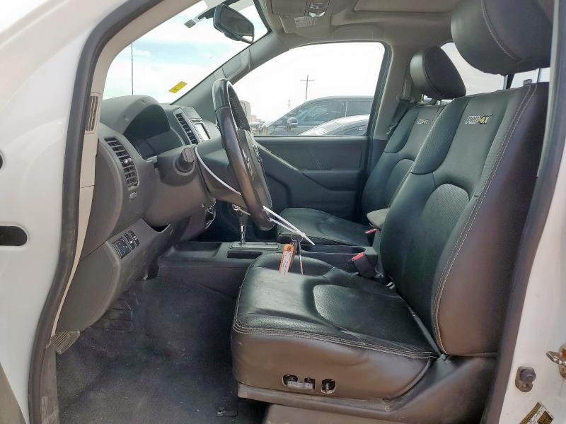  NISSAN FRONTIER 2019 Biały