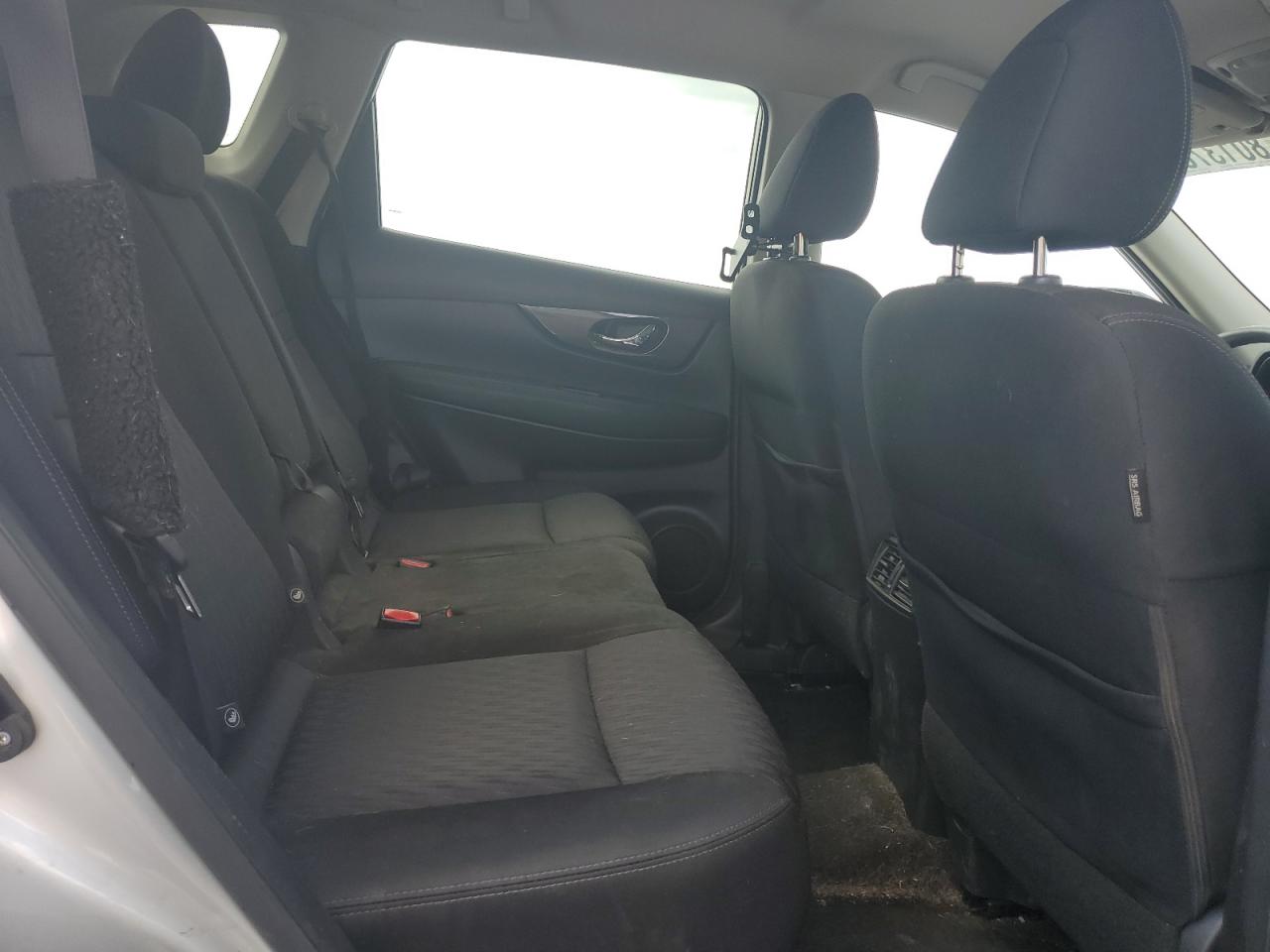 2017 Nissan Rogue S VIN: KNMAT2MT6HP518919 Lot: 80137885