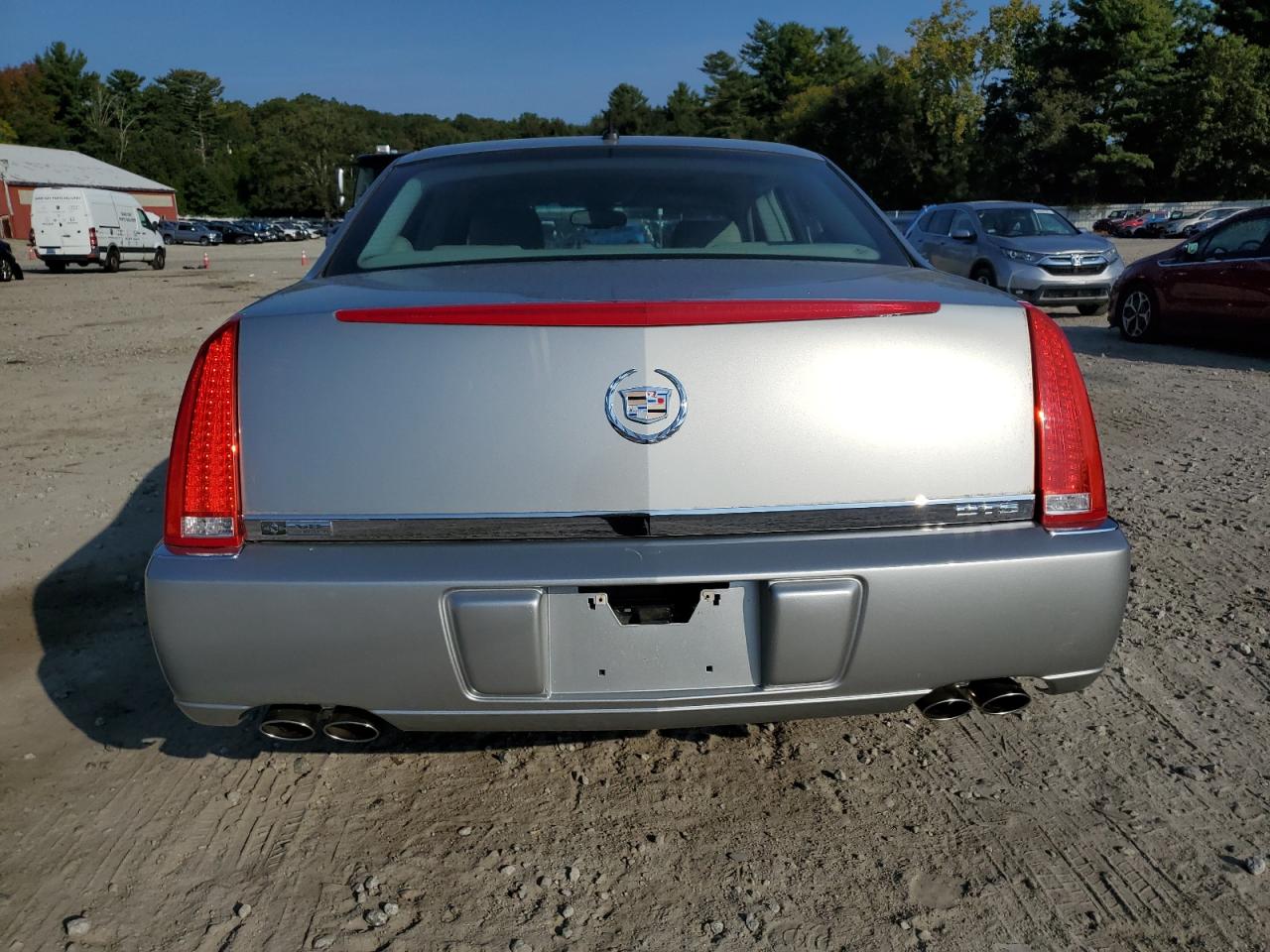 2007 Cadillac Dts VIN: 1G6KD57Y47U195144 Lot: 83865625