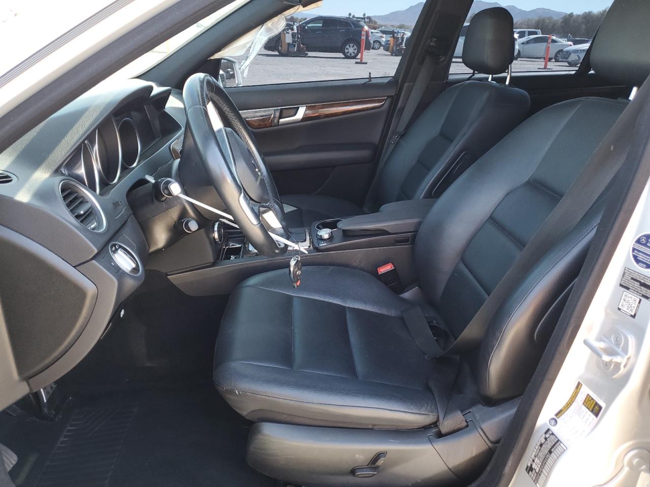 2014 Mercedes-Benz C 250 VIN: WDDGF4HB3EA964982 Lot: 82121065