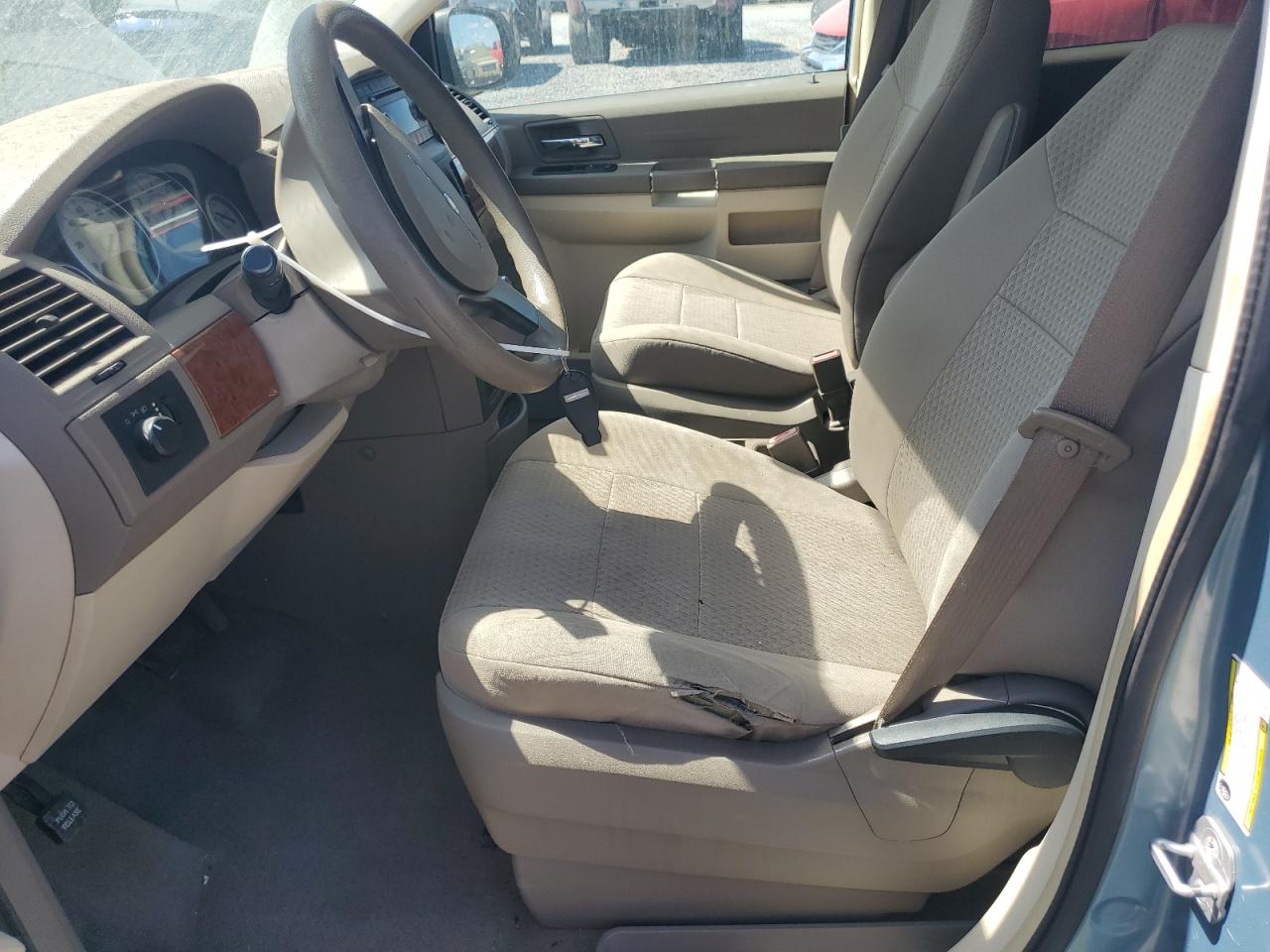 2008 Chrysler Town & Country Lx VIN: 2A8HR44HX8R128448 Lot: 71604215