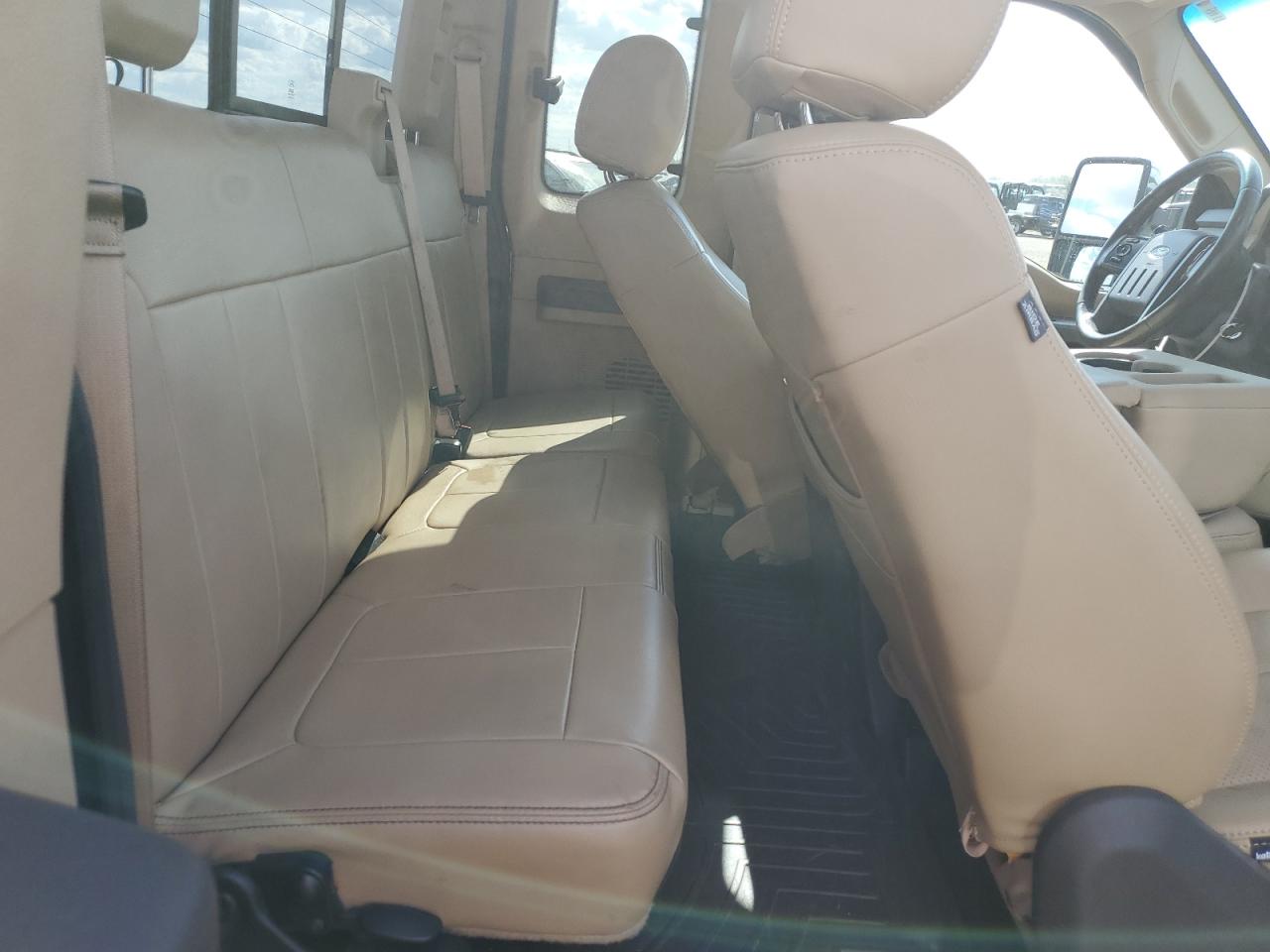 2015 Ford F350 Super Duty VIN: 1FT8X3B68FED37335 Lot: 83971955