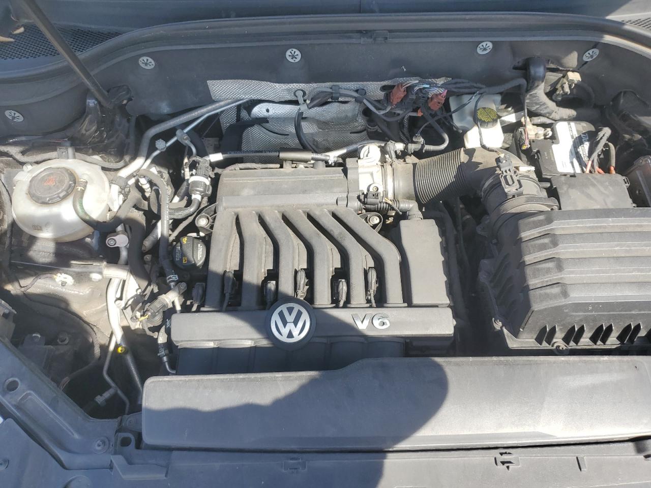 2018 Volkswagen Atlas Sel VIN: 1V2SR2CA9JC518475 Lot: 84426205