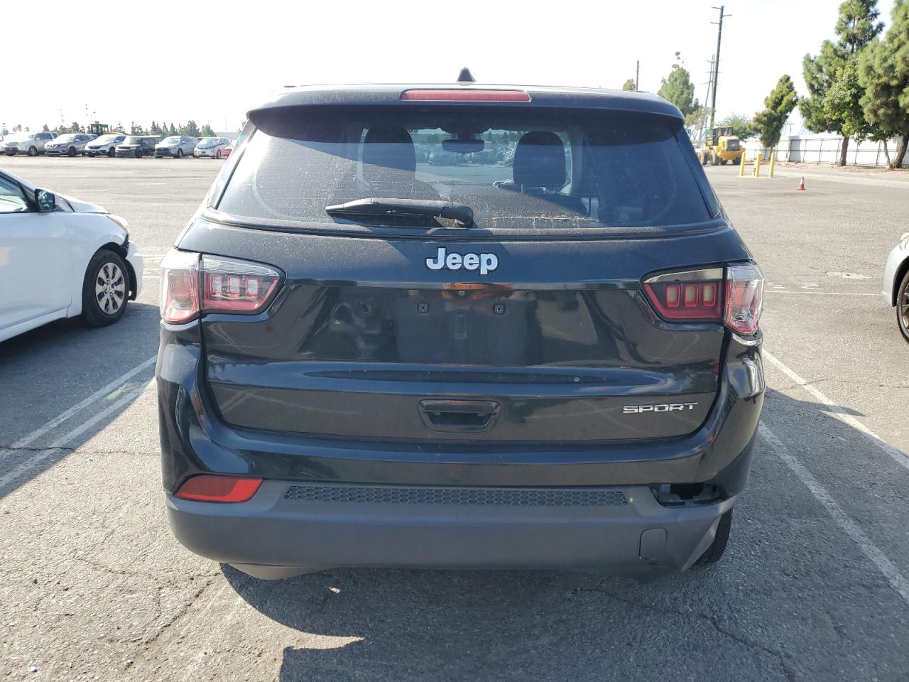 2019 Jeep Compass Sport VIN: 3C4NJCAB8KT727297 Lot: 92132485