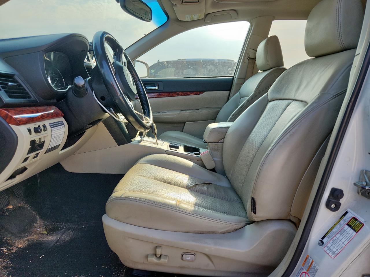 2011 Subaru Outback 2.5I Limited VIN: 4S4BRBLC1B3317475 Lot: 81555385