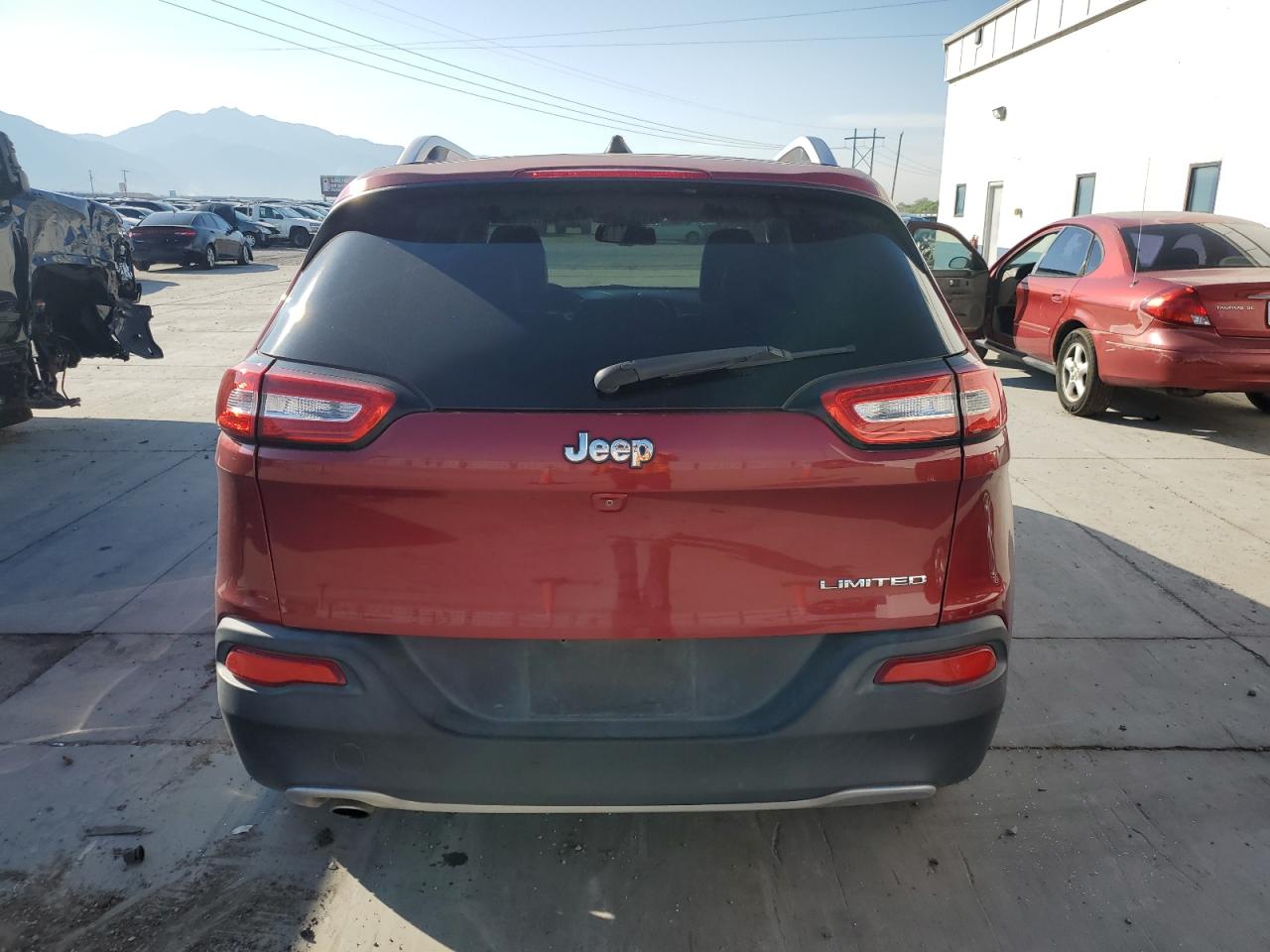 2016 Jeep Cherokee Limited VIN: 1C4PJLDB0GW158449 Lot: 71101075